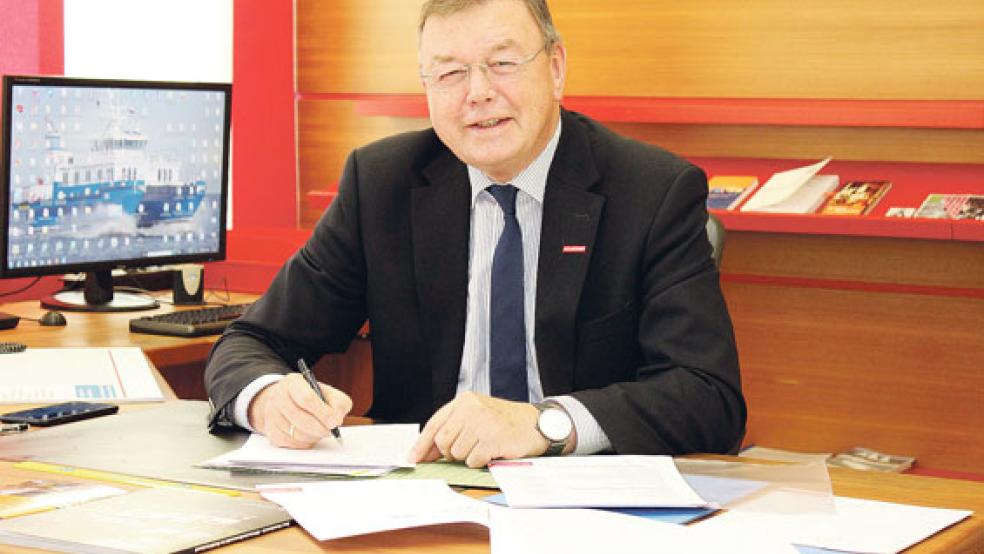 Peter-Ulrich Kromminga wird zum 1. Januar seine Aufgaben als Hauptgeschäftsführer der Handwerkskammer für Ostfriesland in die Hände seines bisherigen Stellvertreters Jörg Frerichs legen. © Foto: HWK