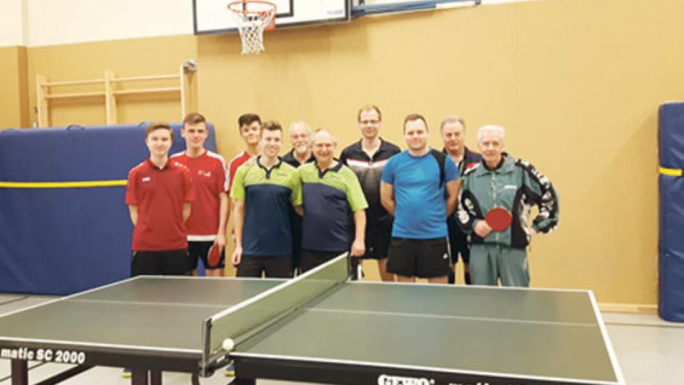Vier Stunden lang spielten die Tischtennisspieler der 5. Division die Rangliste aus. © Fotos: privat