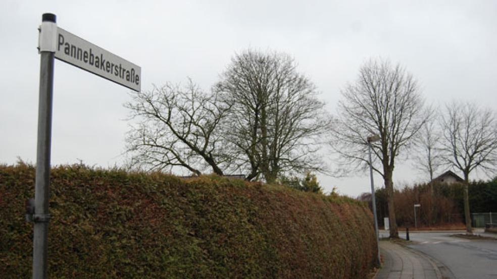 Eine Verkehrsuntersuchung soll helfen, Lösungen für die Situation in der Pannebakerstraße in Weener zu finden. © Foto: Hoegen