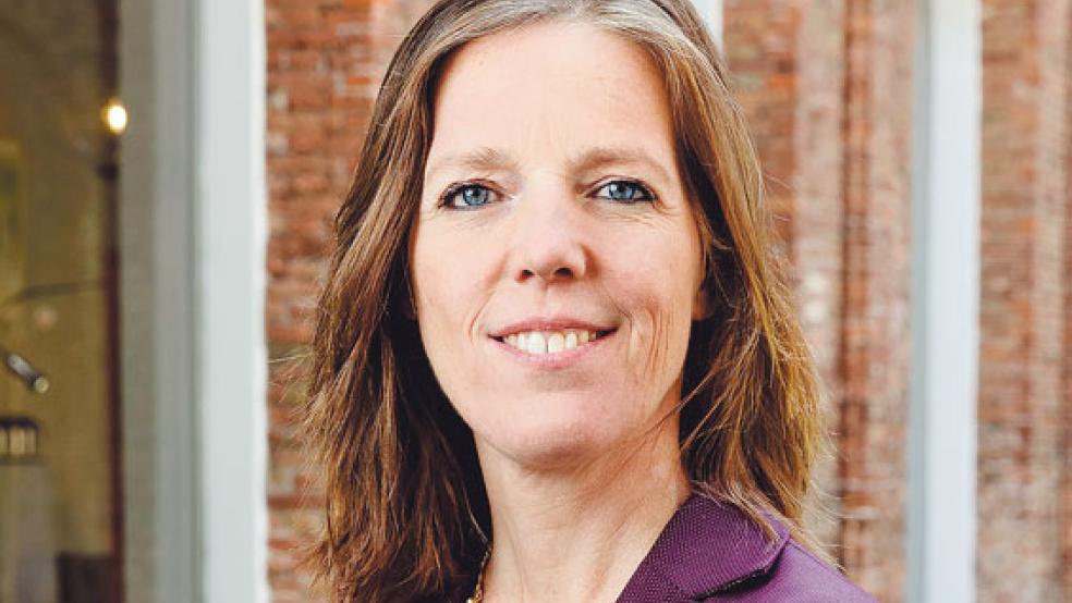 Zieht Ende Januar offiziell ins Rathaus von Winschoten ein: Bürgermeisterin Cora-Yfke Sikkema. Sie ist Nachfolgerin von Piet Smit, der im April vergangenen Jahres plötzlich verstarb.  © Foto: Kuper