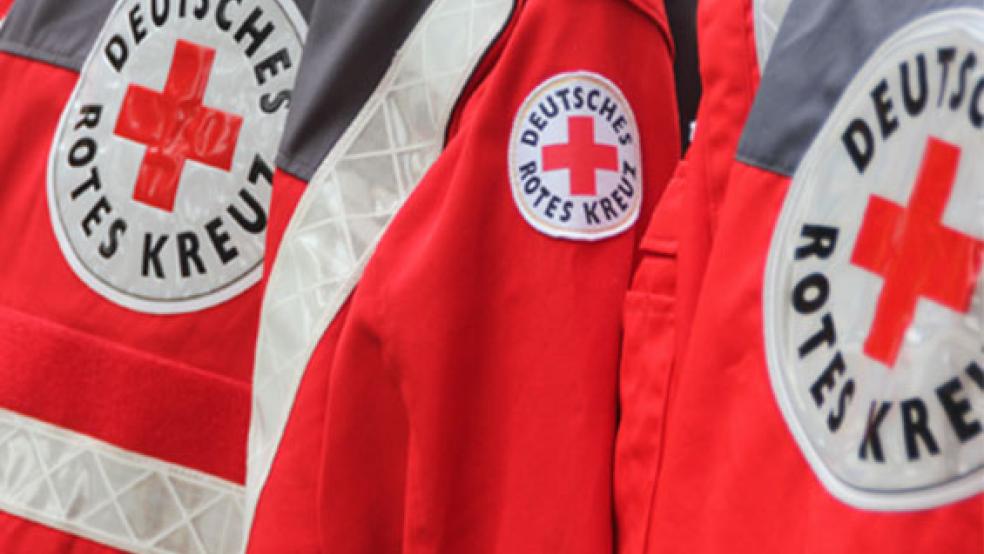 Bei einem Verkehrsunfall auf der A 31 zwischen den Anschlussstellen Jemgum und Weener zogen sich zwei Beteiligte gestern Abend schwere Verletzungen zu. Ein weiterer Mann wurde leicht verletzt. © Symbolfoto: Zimmermann (DRK)