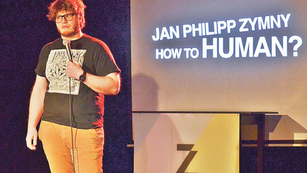 In seinem neuen Soloprogramm stellte sich der Comedy-Star Jan Philipp Zymny die Frage »How to human?«. © Foto: Ammermann