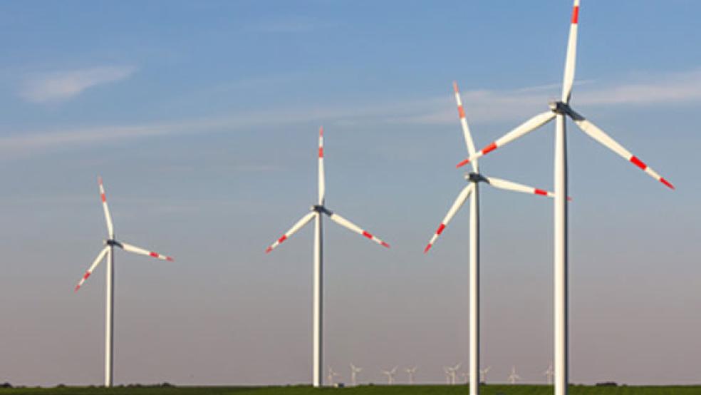 Windkraftanlagen können mit einem »Flight-Manager« bei Bedarf abgeschaltet werden, damit das Radar der Luftwaffe nicht gestört wird. © Symbolfoto: Pixabay