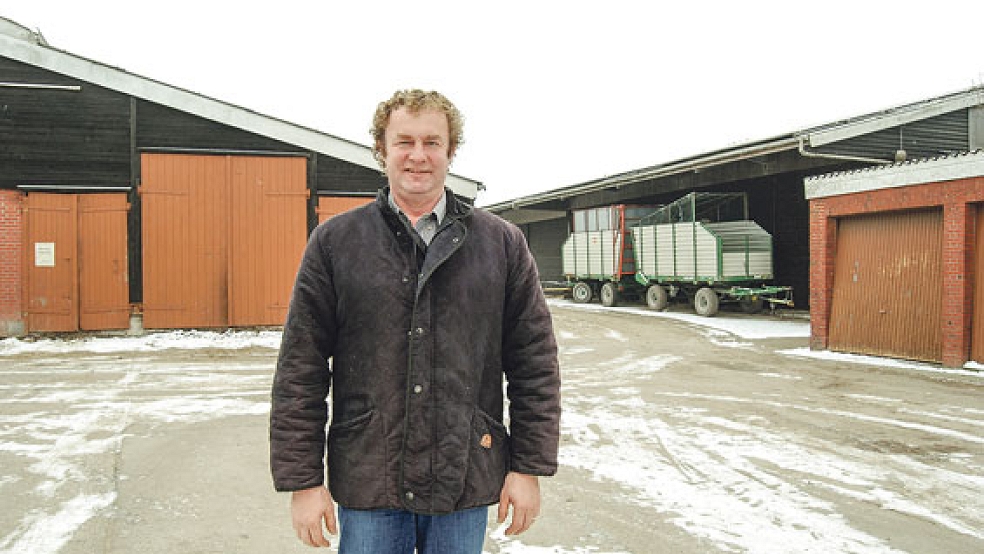 Im Nendorper Hammrich bewirtschaftet Rolf Dreesman einen Milchviehbetrieb mit 100 Kühen. © Foto: Hoegen