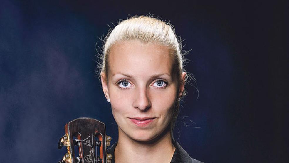 Für Judith Beckedorf begann alles in Ostfriesland. Nun tritt sie wieder in Freepsum auf.  © Foto: Manfred Pollert