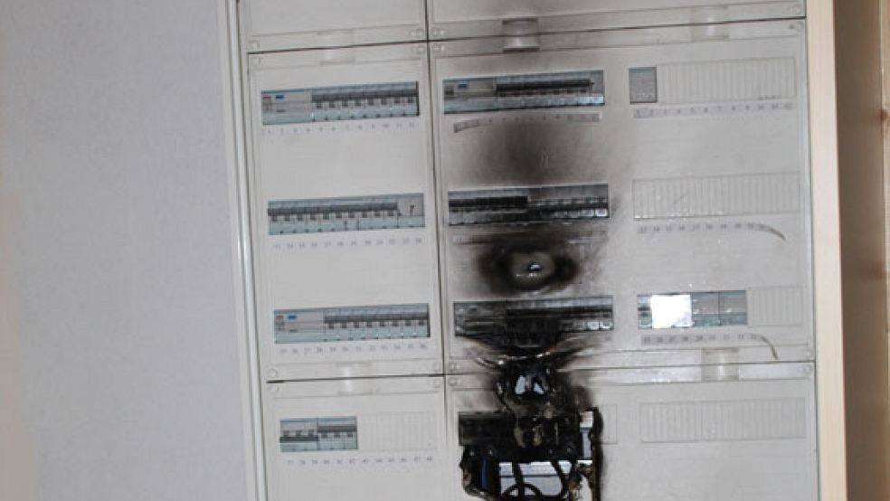 Durch den Brand in dem Stromverteilerkasten kam es zu einer starken Rauchentwicklung im Seniorenheim. © Foto: Feuerwehr