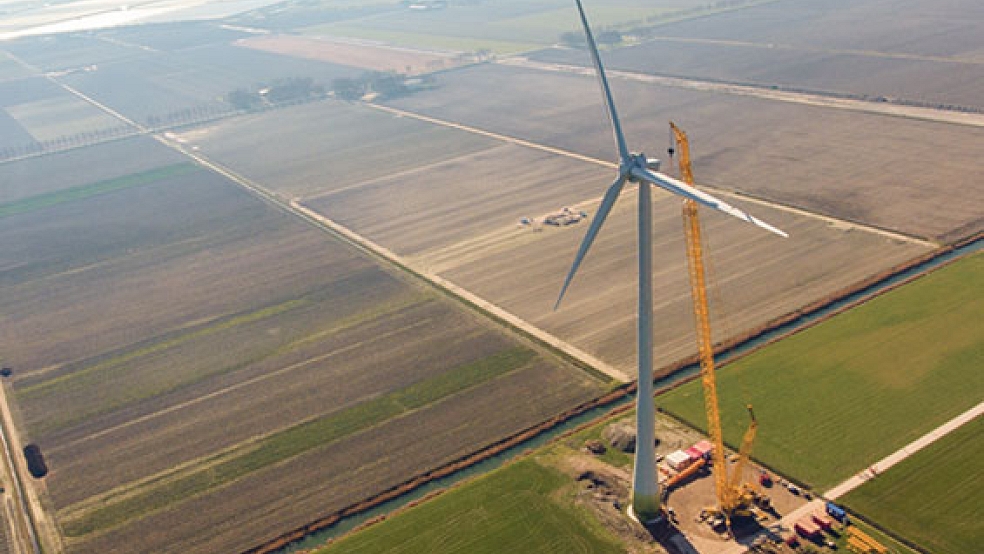 Im Windenergie-Testfeld im niederländischen Wieringermeer hat der Auricher Windkraftanlagen-Hersteller Enercon einen ersten Prototypen der neuen EP3-Anlage aufgestellt. © Foto: Enercon