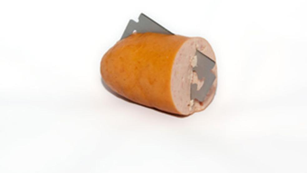 Neben Giftködern gibt es auch Köder, die mit Nägeln oder Rasierklingen präpariert wurden.  © Symbolfoto: pixabay