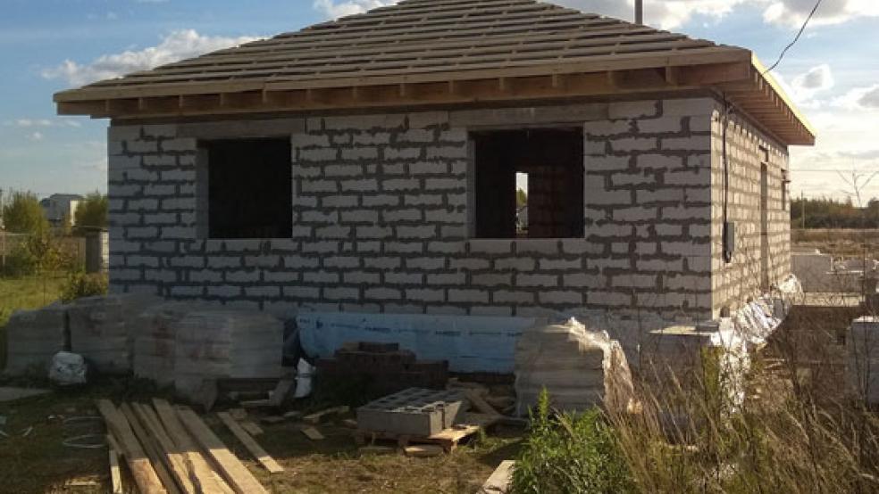 Damit Häuser und Wohnungen gebaut werden, deren Miete auch vom »Otto-Normalbürger« aufgebracht werden kann, wird der Landkreis Leer ein Wohnraumversorgungskonzept erarbeiten. © Symbolfoto: Pixabay