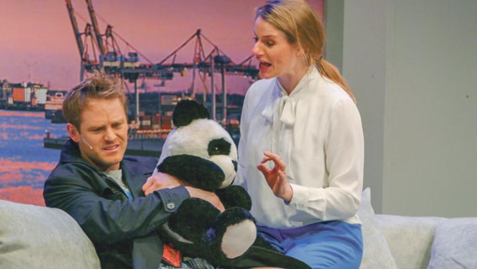 Bastian (Tim Ehlert) und Helene (Nadine Rosemann) stecken in einer tiefen Beziehungskrise. © Foto: Jürgens