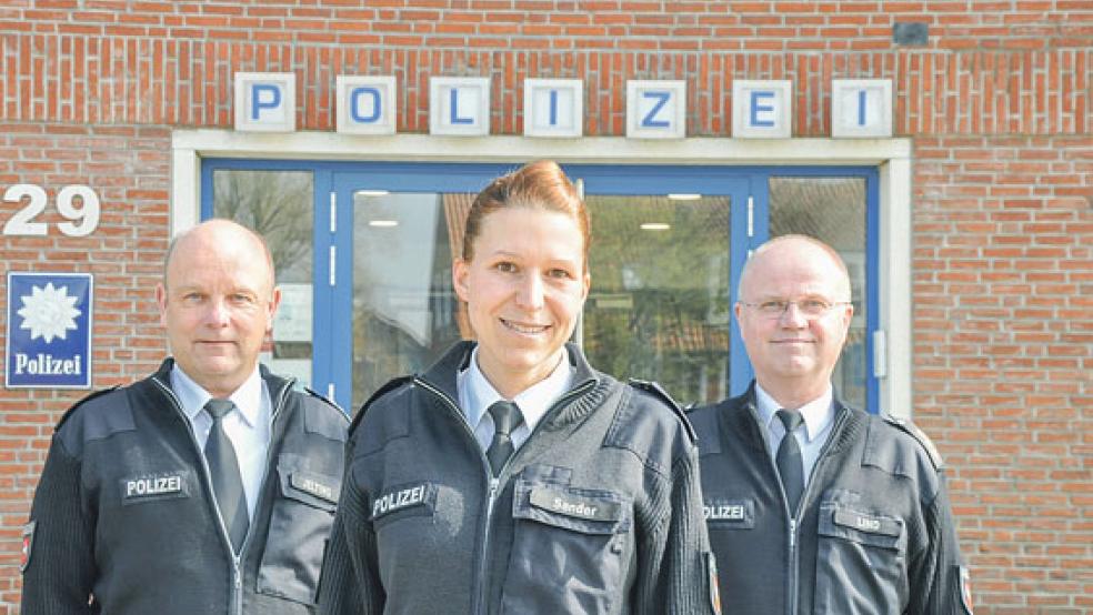 Stellten die Unfallstatistik für das Jahr 2018 gestern in Leer vor (von links): Polizeihauptkommissar Hans-Günter Jelting, Polizeirätin Frida Sander und Polizeidirektor Johannes Lind. © Foto: Boelmann