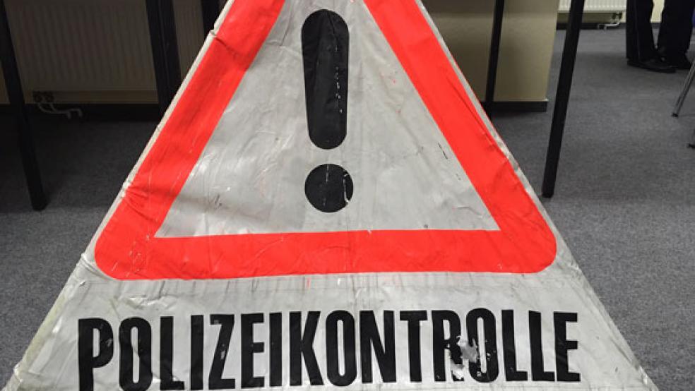 Die Polizei wird ab dem morgigen Montag auch in Ostfriesland verstärkt Verkehrskontrollen durchführen.  © Foto: RZ-Archiv