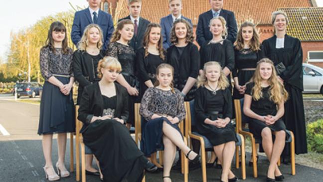 Weitere 15 Konfirmanden in Holthusen