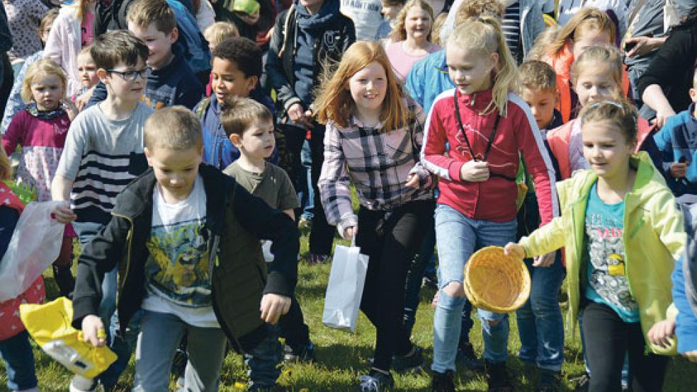 Auf die Plätze, fertig, los: Um Punkt 15 Uhr begann heute im Bunder Park der »Run« auf das Goldene Ei. Mit geschätzt über 150 Kindern war die fünfte Auflage dieser Veranstaltung rekordverdächtig. © Fotos: Himstedt