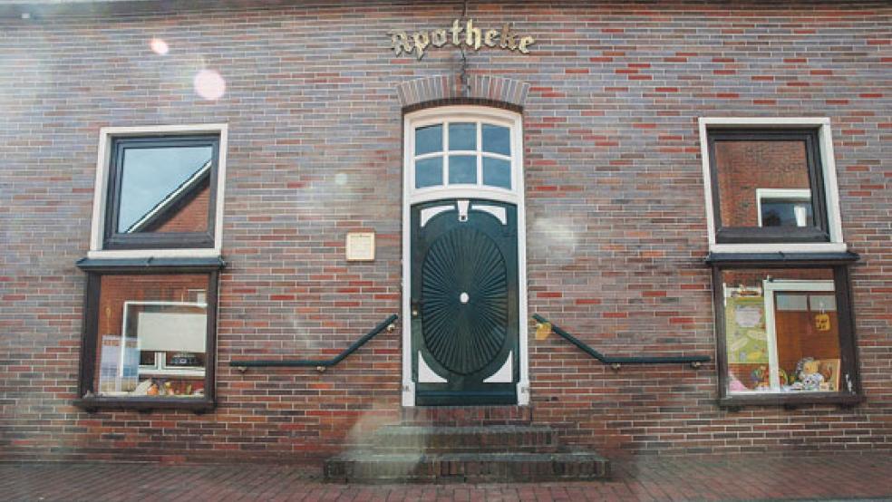 Die »Alte Apotheke« in Jemgum könnte dem Neubau einer Tagespflege-Einrichtung weichen.  © Foto: RZ-Archiv