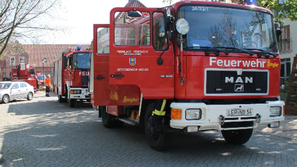 An der Neuen Straße war die Feuerwehr heute im Einsatz, ein Rauchmelder war ausgelöst. Feuer gab es keines. © Foto: Feuerwehr/Rand