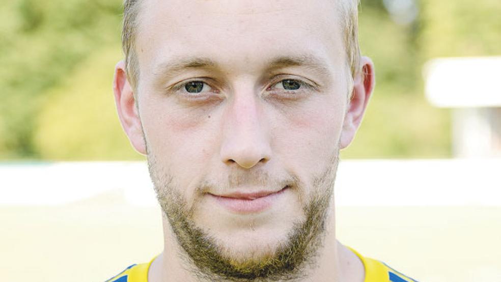 Beim Tabellenschlusslicht der Ostfrieslandklasse B kassierte der TuS Weener eine bittere Niederlage. Zwar konnte TuS-Fußballer Michael Yzer noch auf 2:3 verkürzen. Der Ausgleich gelang seinem Team jedoch nicht mehr.  © Archivfoto: Bruins