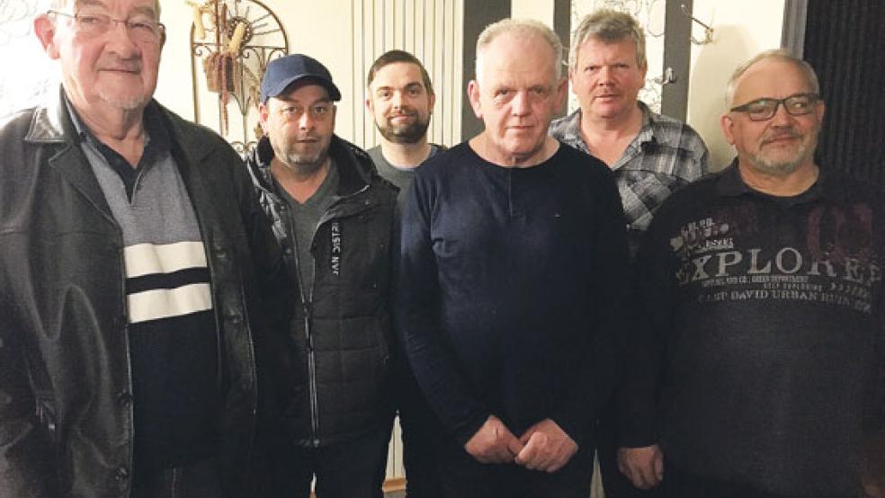 Der Vorstand des SPD-Ortsvereins: Im Bild von links der neue Vorsitzende Gebhard Meyer, Johann Bosma , Rainer Wilken, Jan Boelsems, Helmut Sap und Werner Jansen. © Foto: SPD
