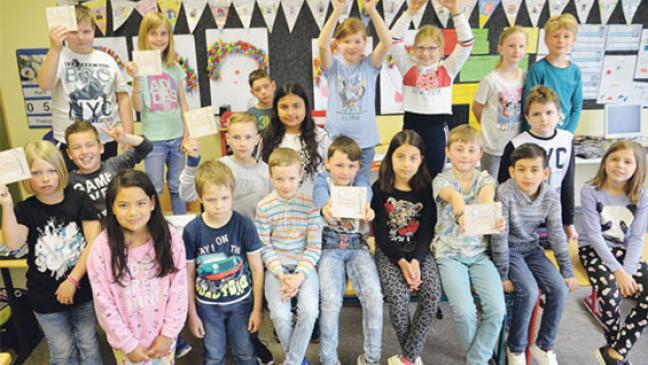 Grundschüler nehmen eigene CD auf