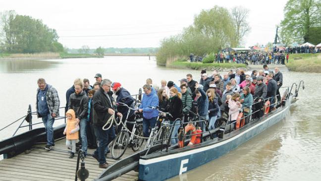 Pünte verbindet wieder die Ufer der Jümme