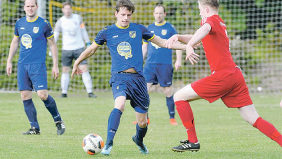 War zum 1:0 erfolgreich: Steffen Post stieß immer wieder aus dem Mittelfeld gefährlich in die Spitze. © Fotos: Bruins