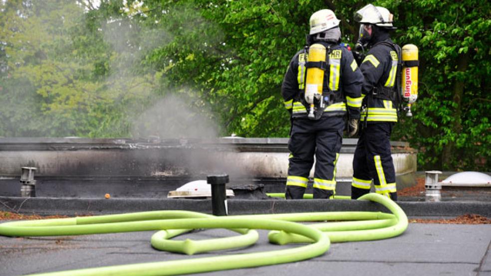 Die Feuerwehr konnte den Brand am 5. Mai zwar zügig löschen, der geschätzte Sachschaden beläuft sich aber dennoch auf rund 150.000 Euro. © Foto: Wolters
