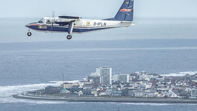 Fliegende Brücke zwischen Festland und Inseln besteht 50 Jahre