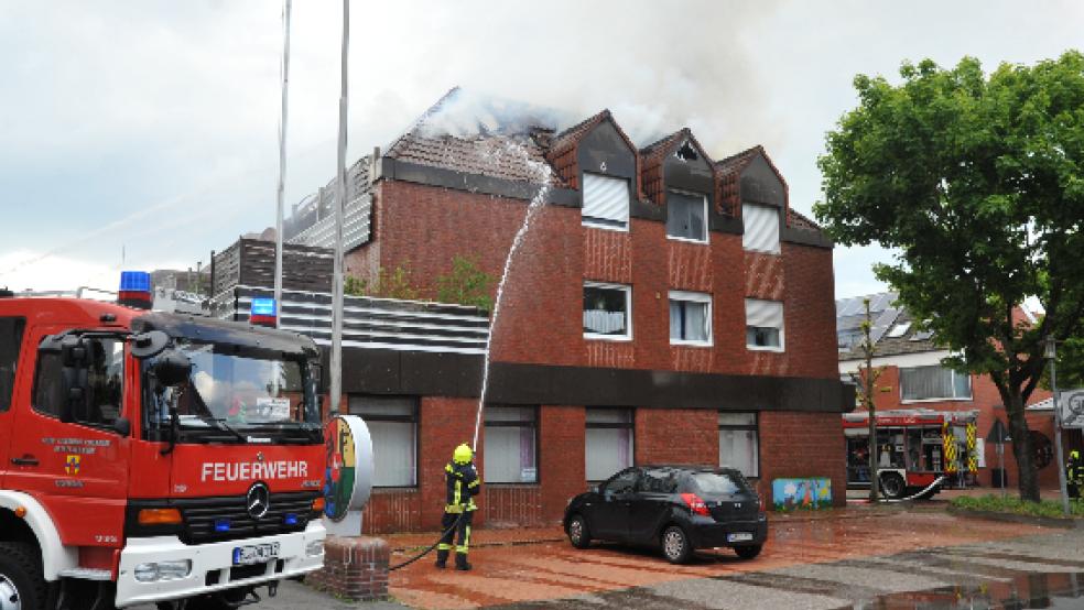 Das Wohn- und Geschäftshaus wurde durch das Feuer schwer beschädigt. © Foto: Schade