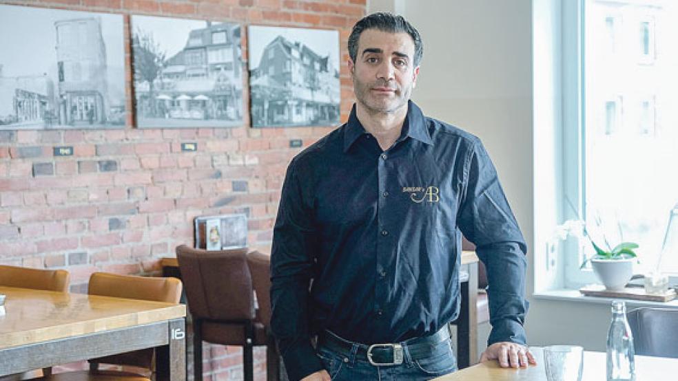 Betreibt den Imbiss »Ali Baba Emden«: Sari Sansar (35) aus Bunde will Oberbürgermeister in Emden werden. © Foto: Hasseler