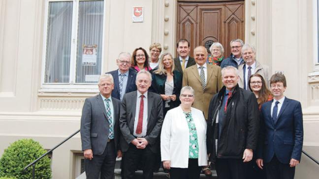 »Wir werden sicherlich bei Ihnen anklopfen«