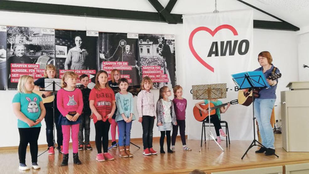 Der Kinderchor der reformierten Kirchengemeinde umrahmte die AWO-Feier im Gemeindehaus musikalisch. © Foto: privat
