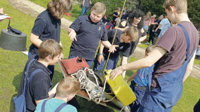 Rheiderländer Feuerwehrnachwuchs mischte beim Verbandsfest kräftig mit