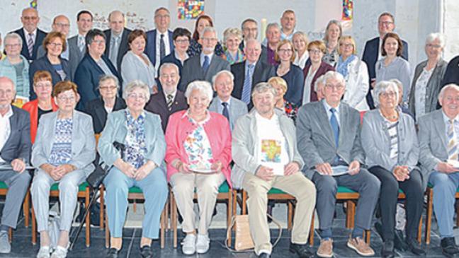 45 Jubiläumskonfirmanden in Bingum