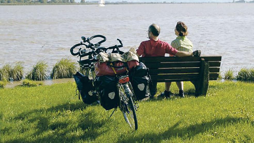 »Klassiker« für Naherholungs-Suchende: Eine Radtour an der Ems. © Foto: Landkreis Leer