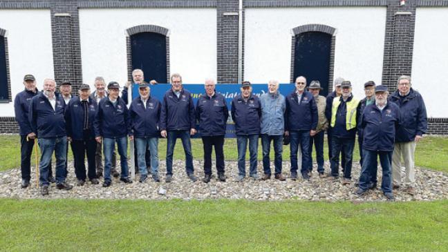 »Sängergruß aus dem Rheiderland« beim »Miniaturland«