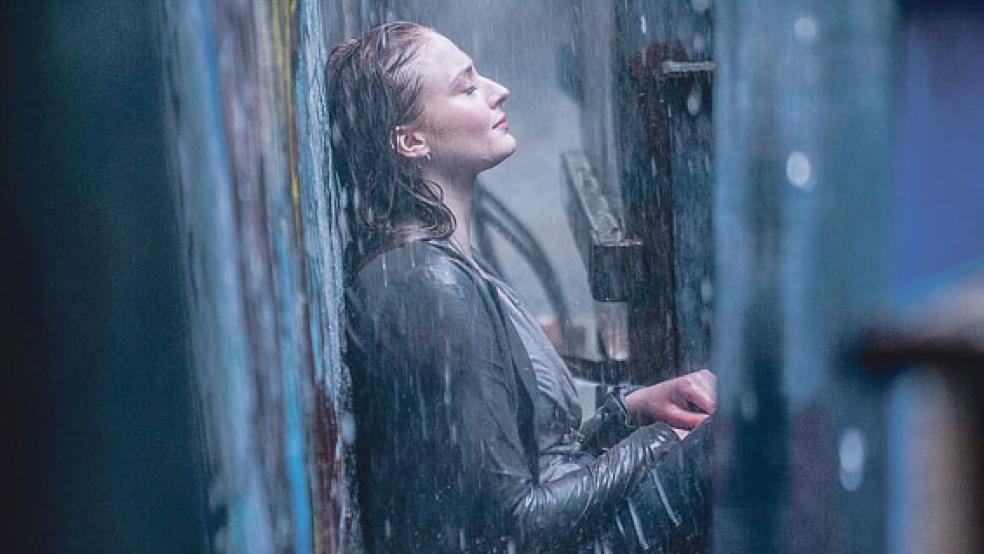 Jean Grey alias Phoenix (Sophie Turner) versucht, ihre mysteriösen Kräfte in den Griff zu kriegen.  © Foto: 20th Century Fox 