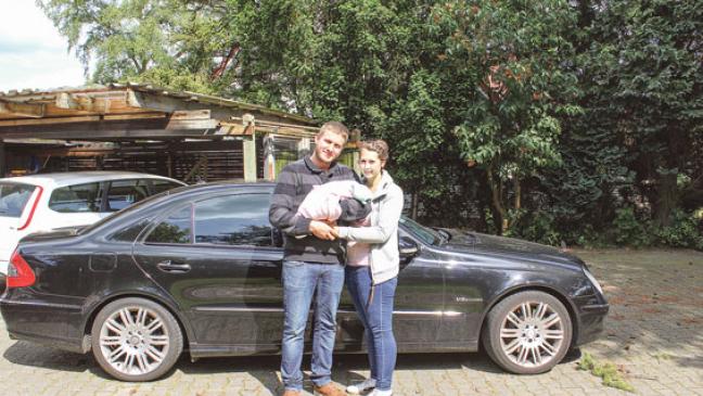 Automechaniker springt als Geburtshelfer ein