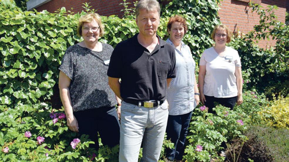 Extra schönes Wetter haben Monika Meinders, Andreas Cramer, Beate Hahn und Monja Willms (von links) vom Organisationsteam für Samstag bestellt. © Foto: Himstedt