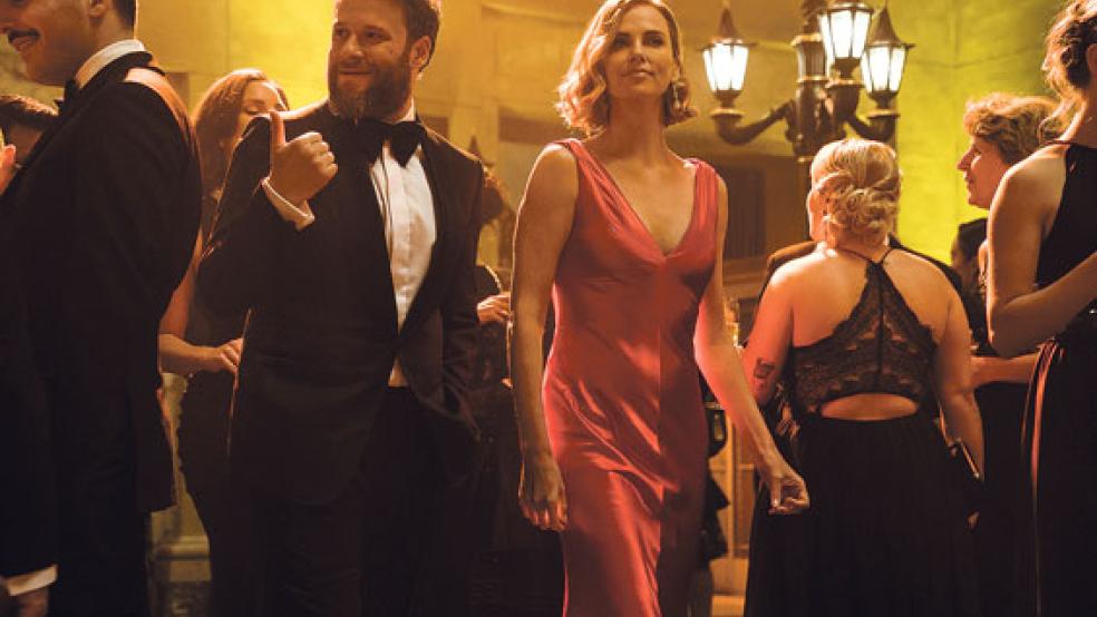 Ein ungleiches Paar: Ob Fred (Seth Rogen) und Charlotte (Charlize Theron) trotzdem zueinander finden? © Foto: Studiocanal