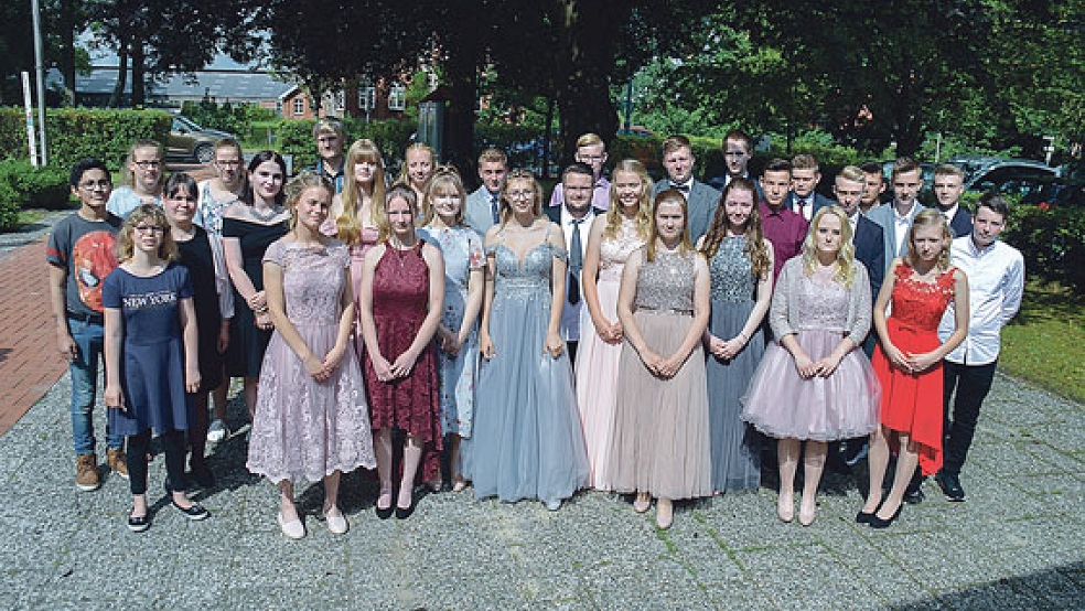  Die Absolventen der Carl-Goerde-Schule sagen »Tschüss«, und freuen sich auf neue Herausforderungen. © Fotos: Himstedt