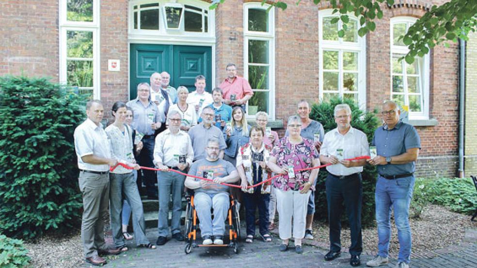 An einem Strang ziehen die Mitglieder und Unterstützer des Arbeitskreises »Barrierefreies Rheiderland«. © Foto: Berents