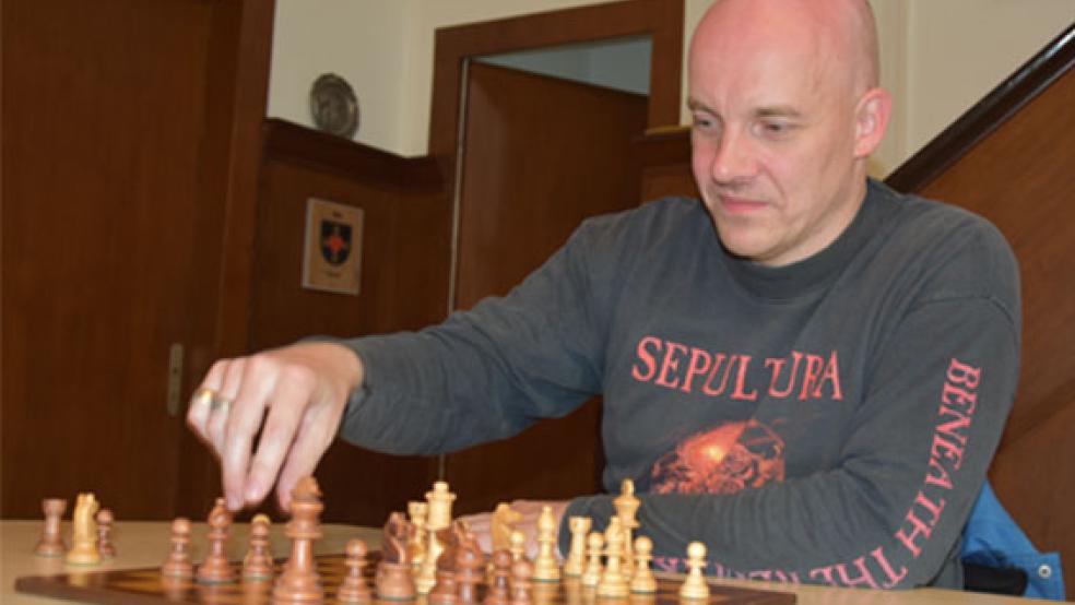 Uwe Hansen denkt selbst im Schlaf an den nächsten Zug. © Foto: Hilbrands