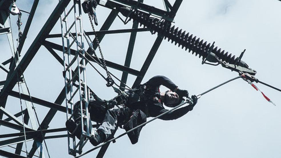 Der Austausch der betroffenen Hochspannungsleitung ist jetzt abgeschlossen worden. © Foto: Szyska
