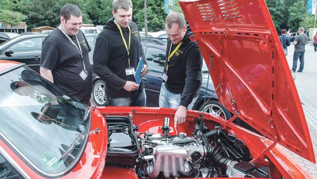 »Opelaner« treffen sich in Möhlenwarf