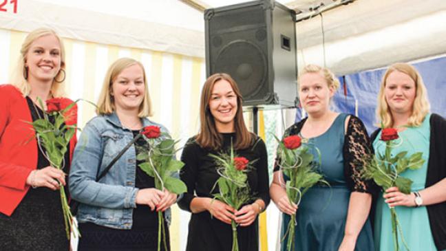 Das Festzelt platzt aus allen Nähten