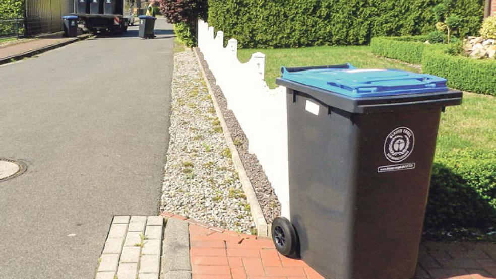 Die Altpapiertonnen werden in Bingum am 24. Juli das erste Mal geleert.  © Foto: Landkreis
