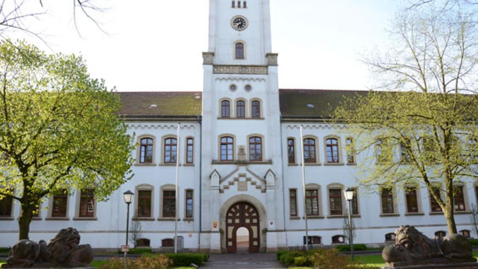 Ein Weeneraner strebte nach einem Faustschlag auf einem Osterfeuer einen Berufungsprozess vor dem Landgericht Aurich an. Die Verhandlung ging für ihn gründlich schief. © Foto: RZ-Pool