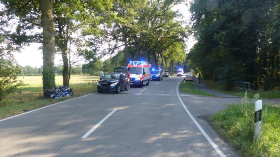 Ein 25-jähriger Weeneraner verunglückte am Sonntag mit seinem Motorrad und wurde schwer verletzt. © Foto: Polizei