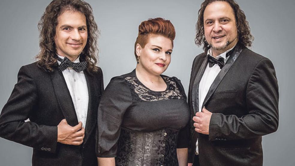 »Sacralissimo« in der aktuellen Tourneebesetzung: Andrei Angelow, Evelina Elizarova und Dilian Kushev (von links). © Foto: privat