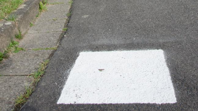 Das Rätsel um die weißen Rechtecke